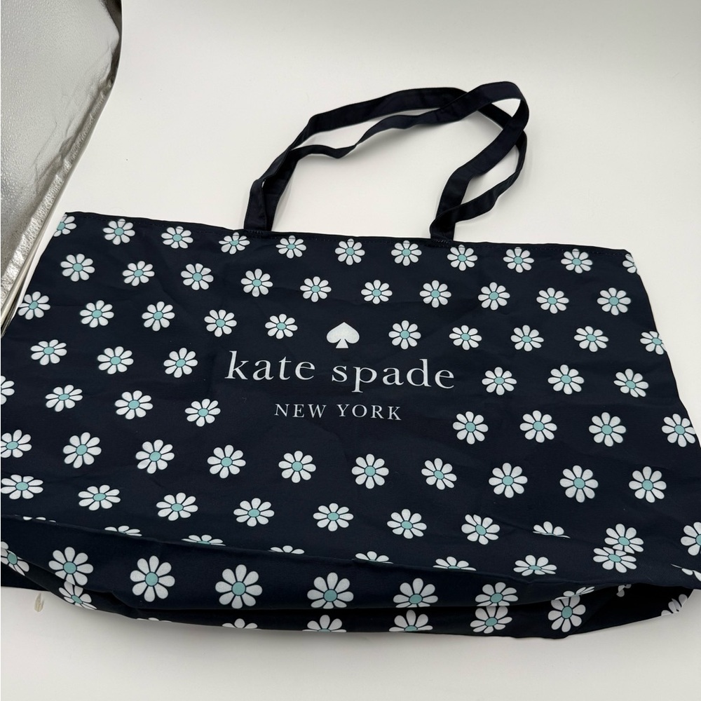 kate spade Navy and White Daisy Tote Bag - Picture 2 of 5